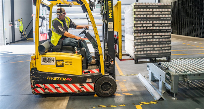 1685674435692090.jpg 在線油液監(jiān)測(cè)系統(tǒng)