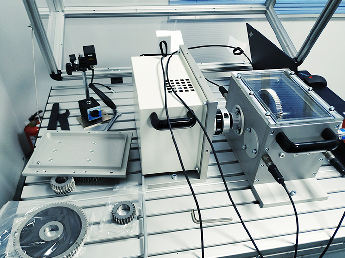 風(fēng)力渦輪發(fā)電機(jī)故障模擬實(shí)驗(yàn)臺(tái)