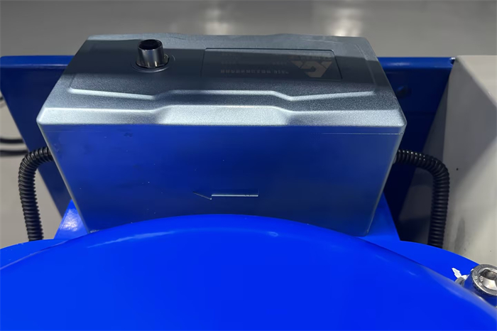 風(fēng)力發(fā)電油液在線監(jiān)測系統(tǒng)