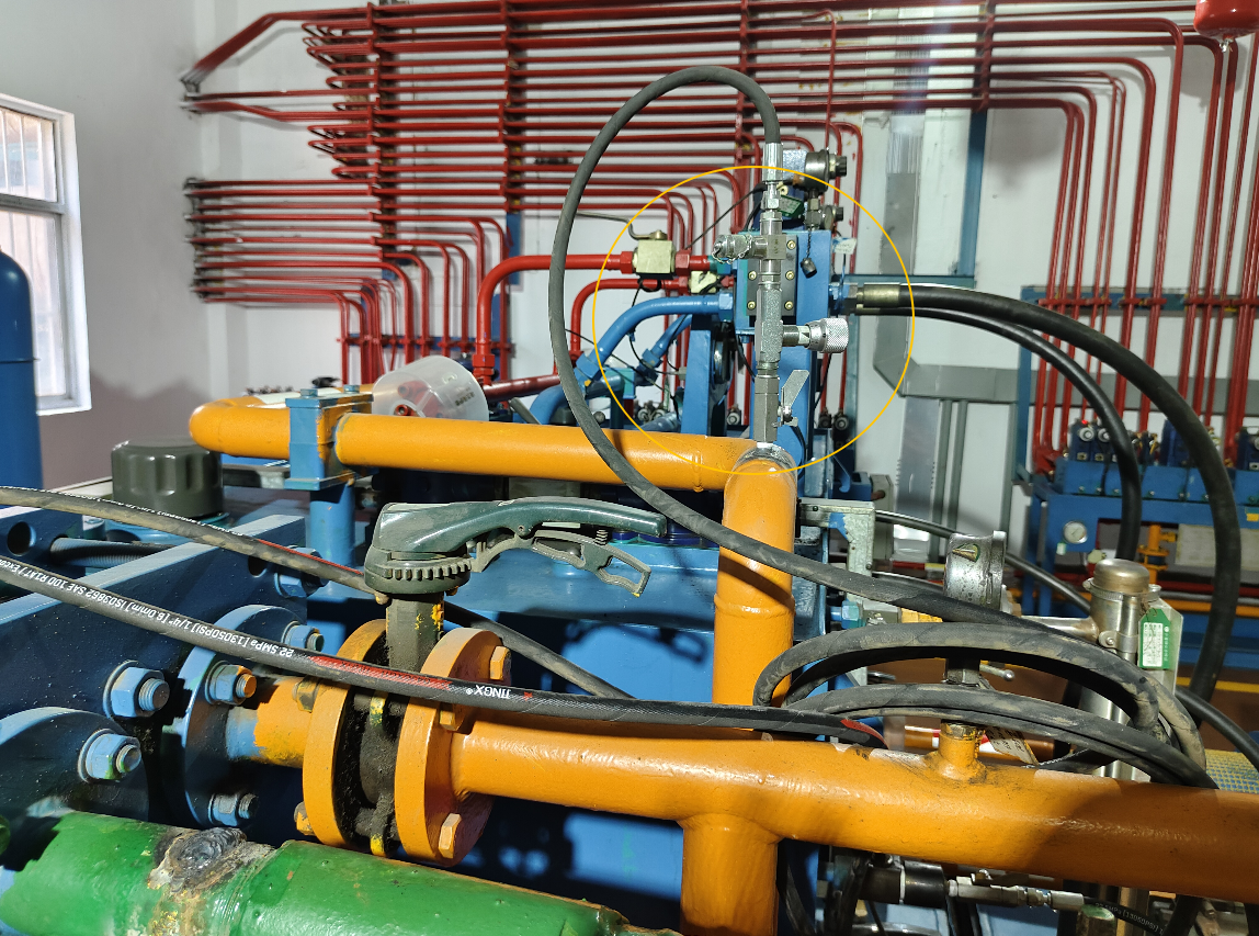 液壓站油液智能監(jiān)測(cè)應(yīng)用案例:鋼鐵廠高爐熱風(fēng)爐液壓站 圖2